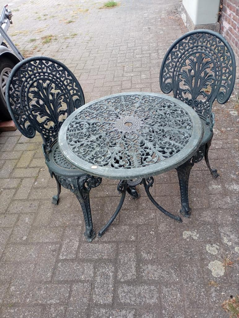 Tuinsetje 2 stoelen en tafeltje, Gebruikt, Eenpersoons, 75 tot 100 cm, Ophalen of Verzenden