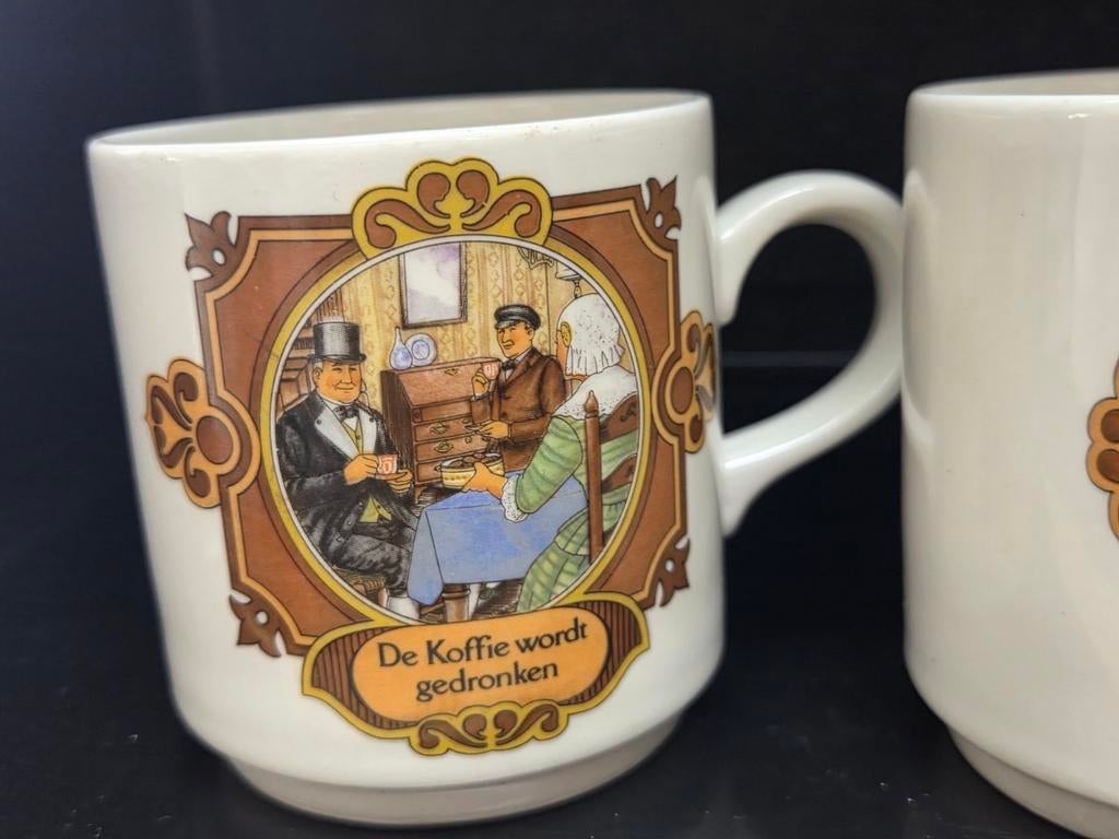 3 vintage Douwe Egberts koffiemokken met Hollandse taferelen, Antiek en Kunst, Ophalen of Verzenden