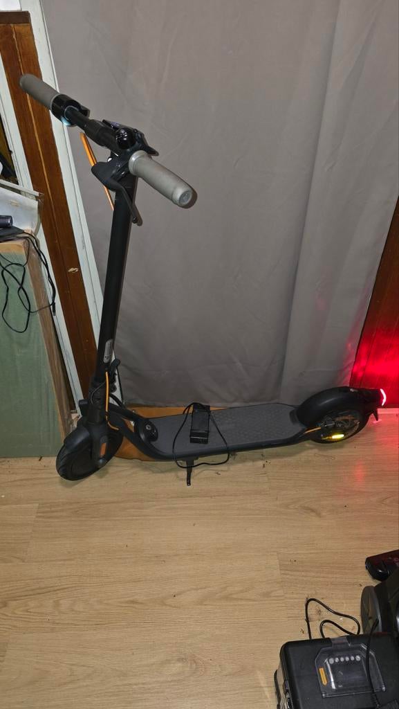 Ninebotkickscooter f30, Fietsen en Brommers, Steps, Ophalen, Gebruikt, Elektrische step (E-scooter), Zegway