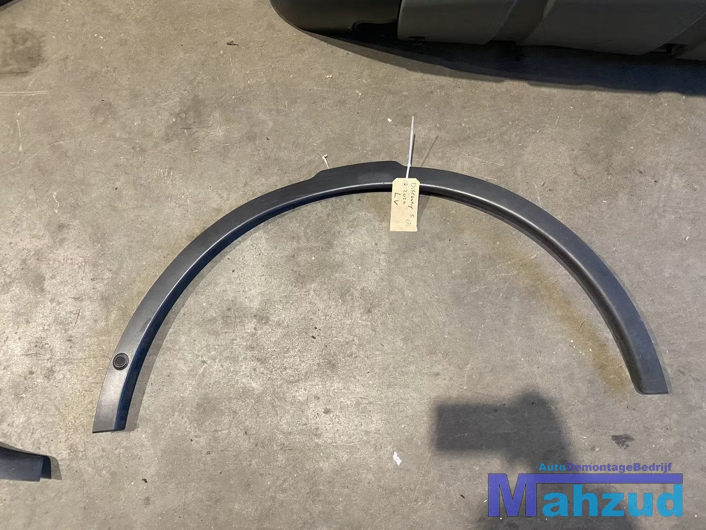 LANDROVER DISCOVERY 5 LR Links voor bumper strip lijst 2018-, Auto-onderdelen, Voor, Abbey Road, Whitley 1
CV3 4LF  Coventry, Bumper