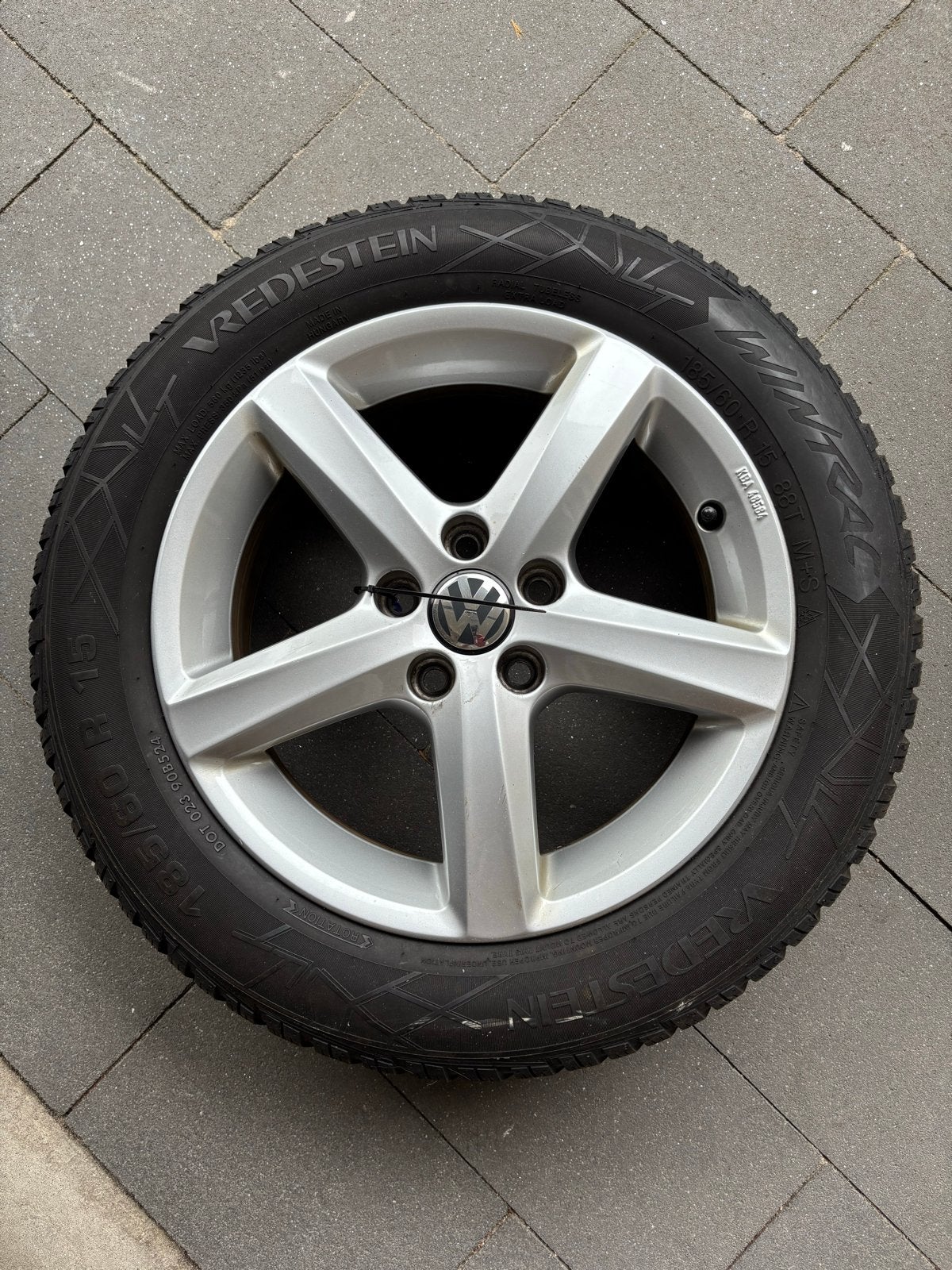 VW Winterbanden met velgen 185/60 R15 Vredestein Wintrac, Ophalen, Gebruikt, 15 inch, Banden en Velgen