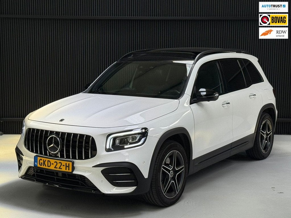 Mercedes-Benz GLB 250 4MATIC AMG|Carbon|Pano|360|Memory|Sfee, Auto's, Mercedes-Benz, Gebruikt, Euro 6, 4 cilinders, 2000 kg