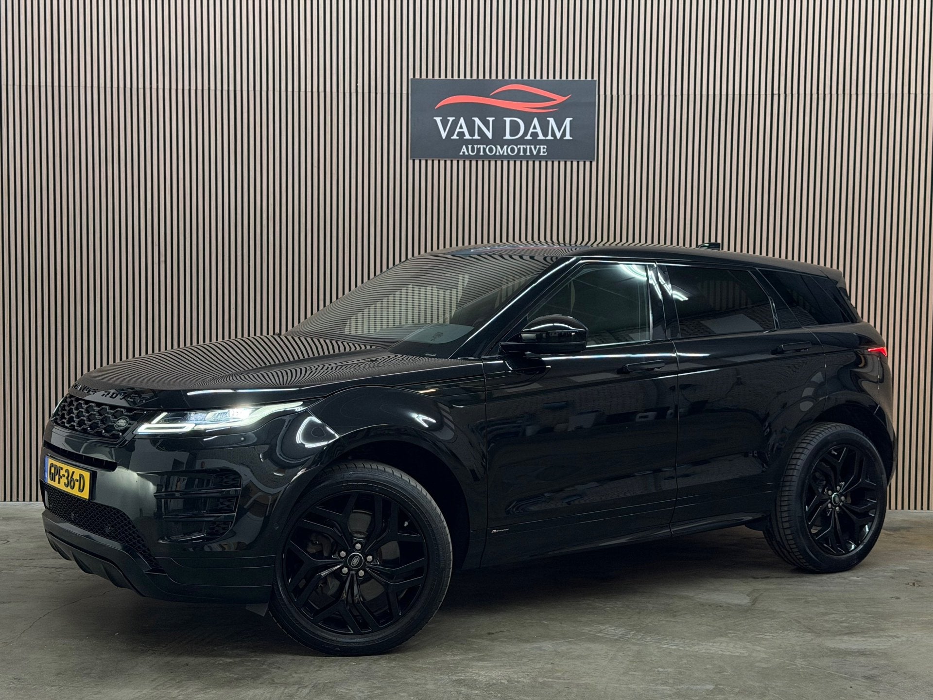 Land Rover Range Rover Evoque 2.0 D180 AWD R-Dynamic 2020 PA, Auto's, Automaat, Gebruikt, 4 cilinders, 2000 kg
