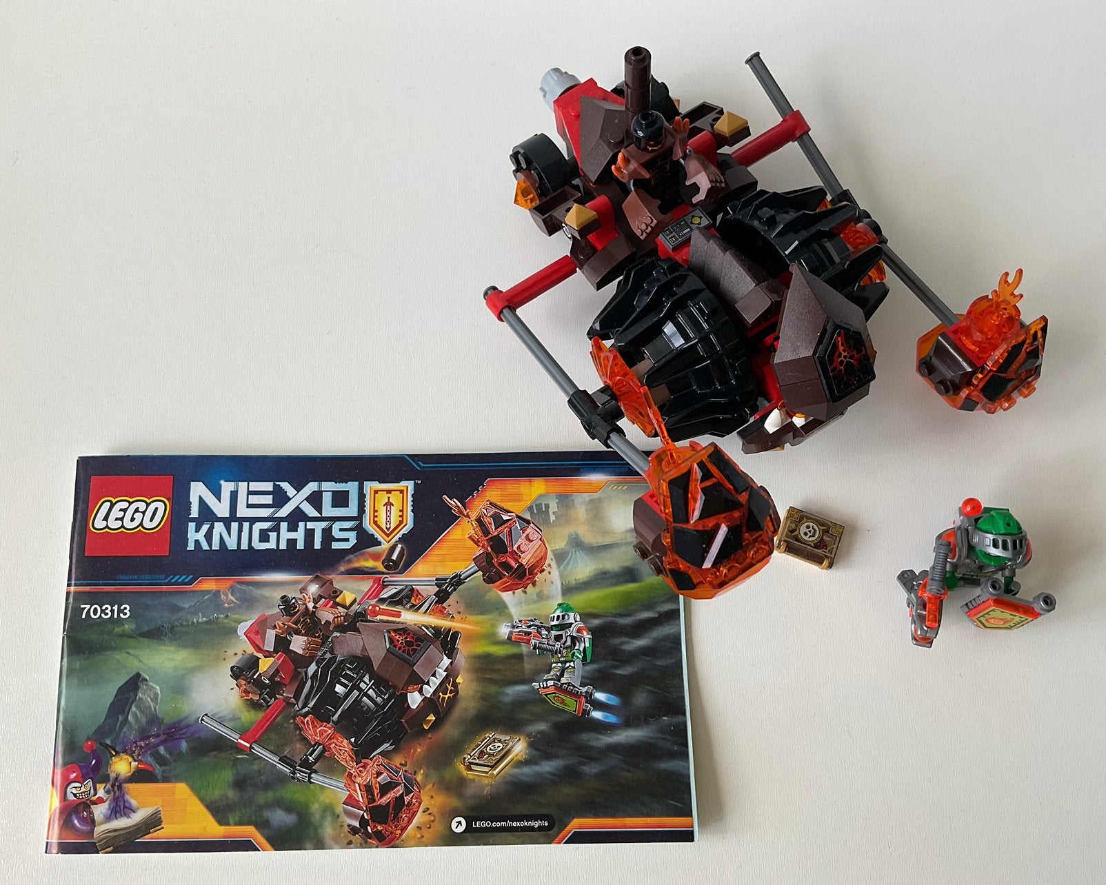 Lego nexo knights 70313, Compleet, Lego, Ophalen of Verzenden, Zo goed als nieuw
