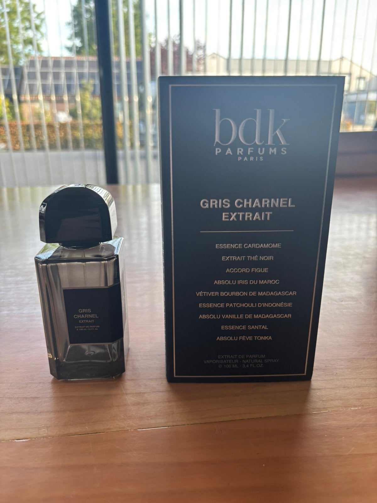 BDK parfums Paris Gris charnel extrait leeg parfumflesje, Sieraden, Tassen en Uiterlijk, Verzenden, Gebruikt