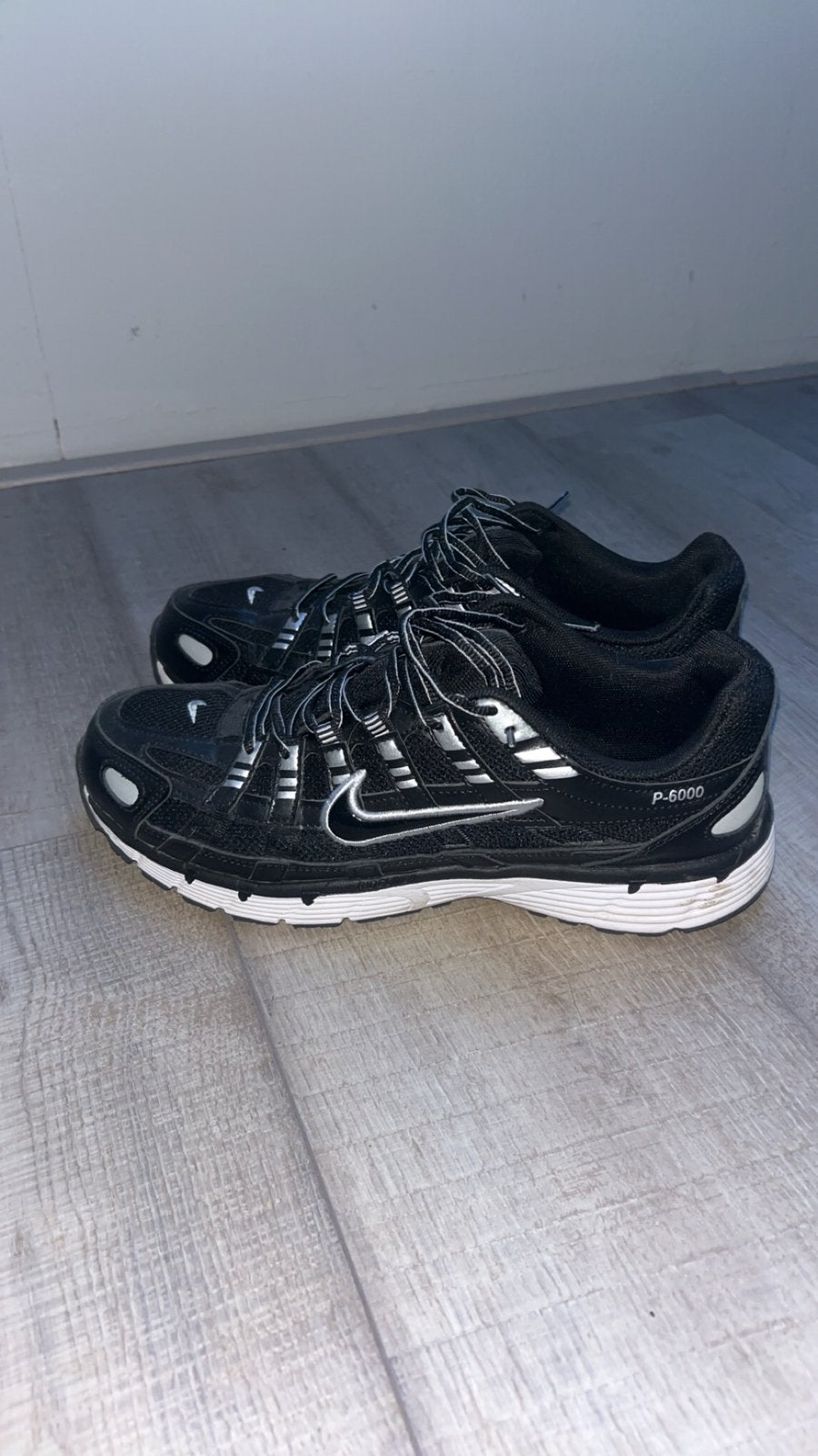 Nike p6000, Kleding | Heren, Ophalen of Verzenden, Zo goed als nieuw, Zwart