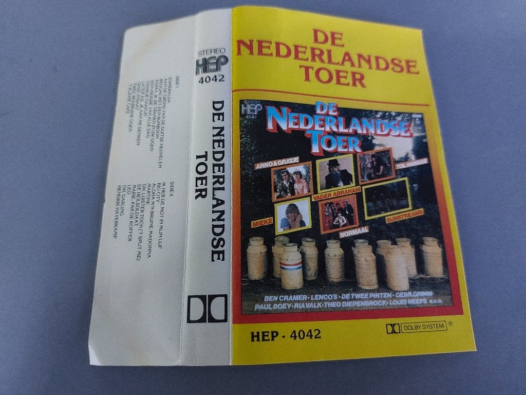 DE NEDERLANDSE TOER (MC), Cd's en Dvd's, Cassettebandjes, Ophalen of Verzenden, Zo goed als nieuw, Origineel, 1 bandje