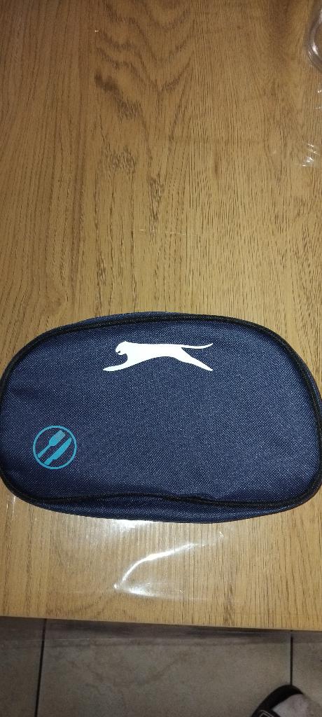 slazenger lunchbox tasje, Ophalen of Verzenden, Gebruikt, Overige sporten, Overige typen