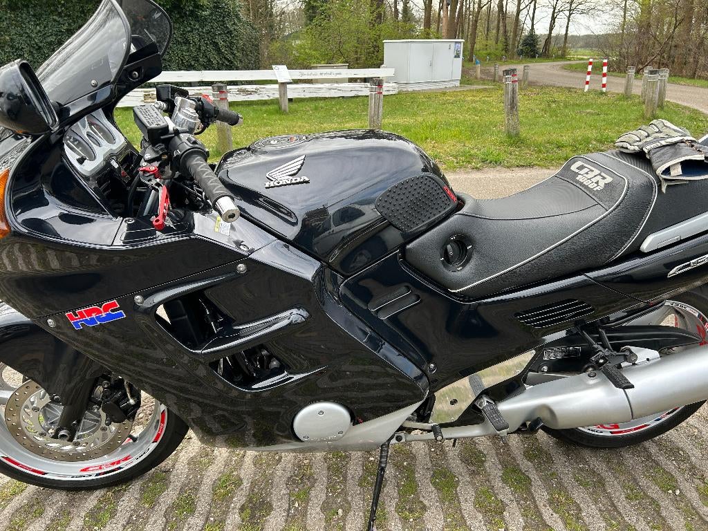 honda cbr 1000 f met weinig kilometers in nieuwstaat, Motoren, Gebruikt, Super Sport, Particulier, Minimaal motorrijbewijs A2