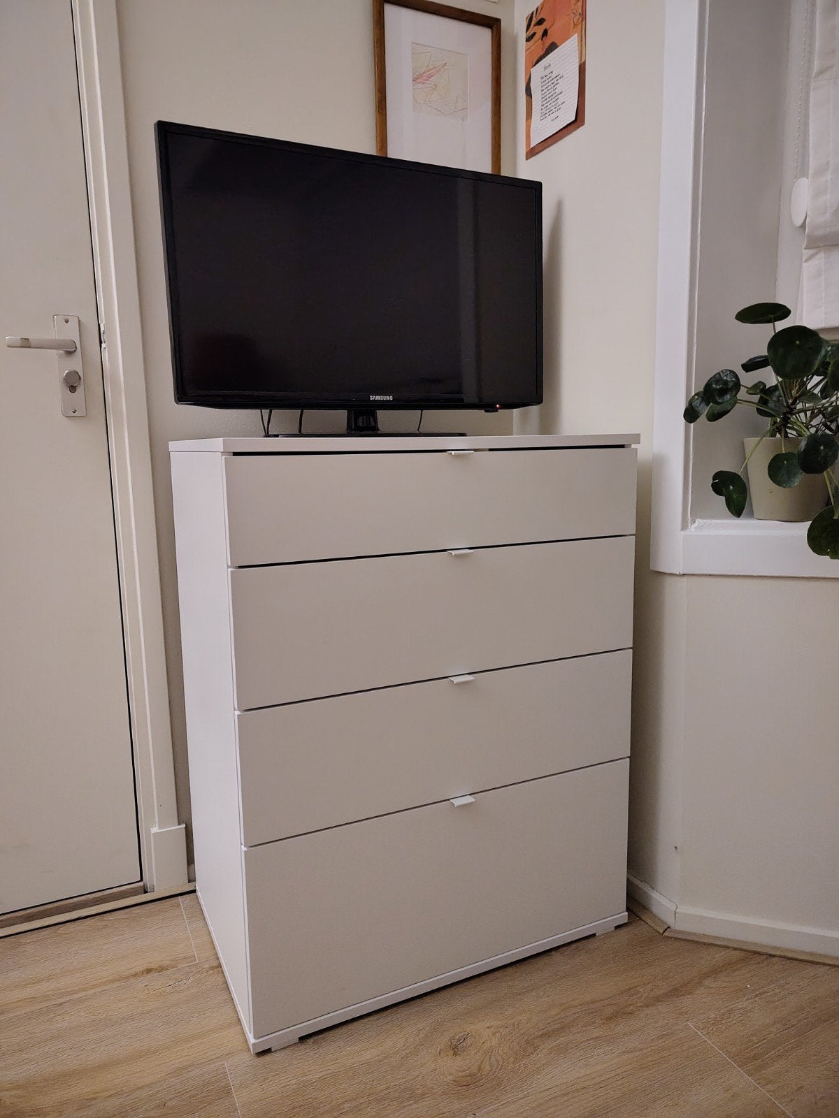 VIHALS Witte ladekast met 4 laden, Ophalen, Overige materialen, 50 tot 100 cm, Zo goed als nieuw