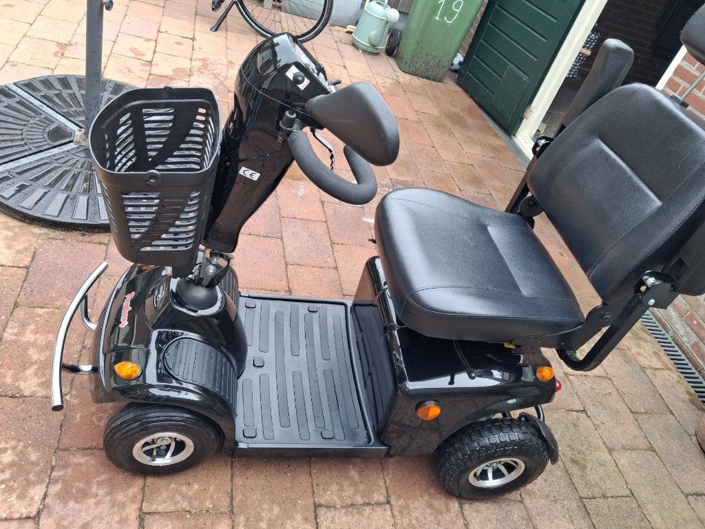 scootmobiel  panther 4s, Ophalen, Zo goed als nieuw, 36 t/m 45 km, Mango