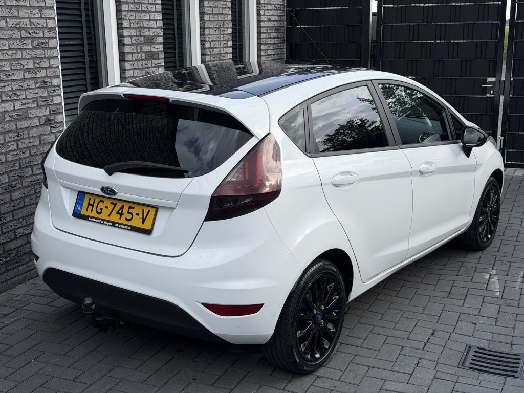 Ford Fiesta 1.0 White Edition| AIRCO| LM| NAP| NIEUWE RIEM|, Stof, Euro 6, 525 kg, Origineel Nederlands