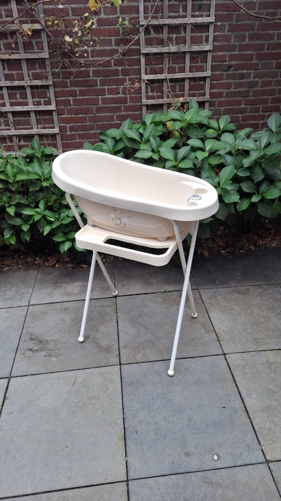 Babybadje met standaard - Gebruikt, maar functioneel, Ophalen, Gebruikt, Badje, Standaard