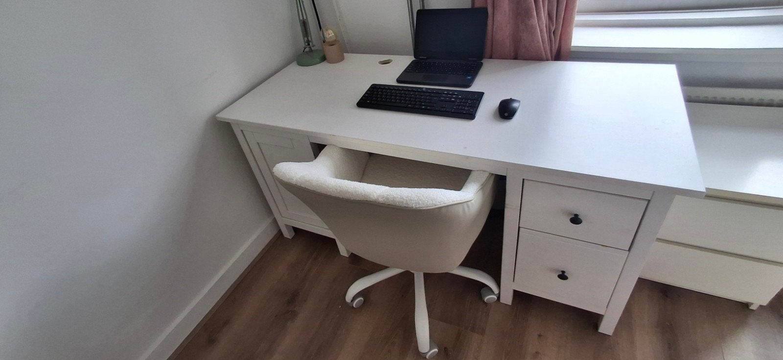 IKEA Hemnes Bureau - Massief Hout, Opknapper, Huis en Inrichting, Bureaus, Opbergruimte, Scandinavisch, Hout, Schoolbureau
