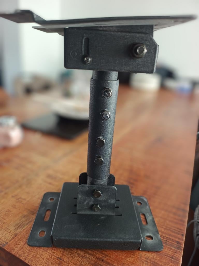 Verstelbare plafond projector beugel, Ophalen, Gebruikt