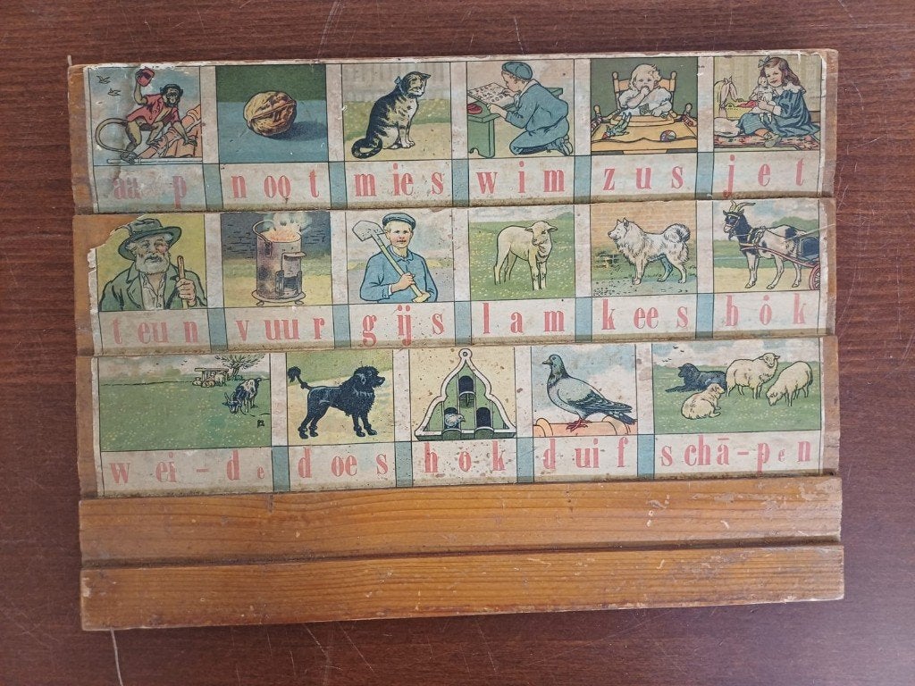 Hoogeveen´s Origineel houten leesplankje - Aap Noot Mies, Antiek en Kunst, Antiek | Speelgoed, Ophalen of Verzenden