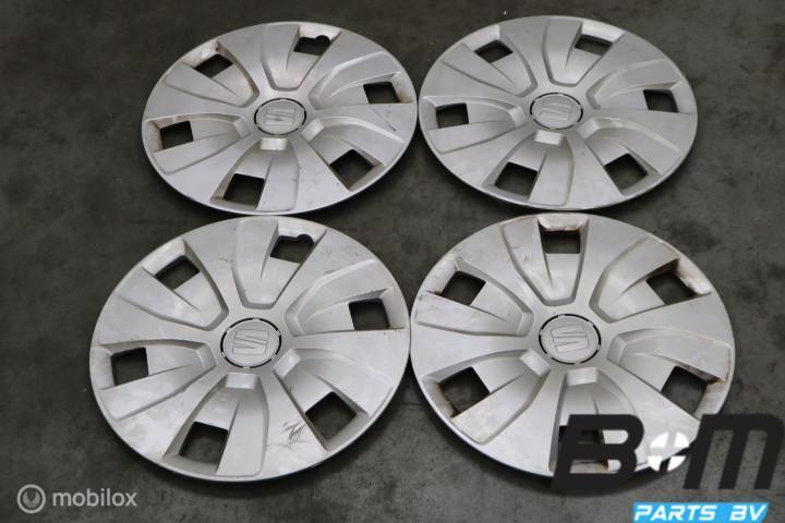 Org 15 inch wieldoppen Seat Ibiza 6J 6J0601147E, Gebruikt, Band(en)