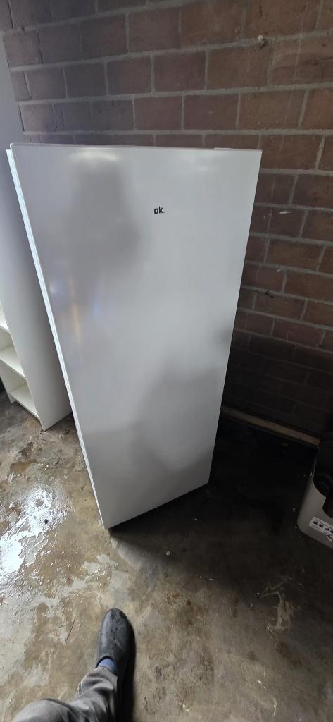 OK Vriezer Zo goed als nieuw, Witgoed en Apparatuur, Vriezers en Diepvrieskisten, Minder dan 60 cm, Zo goed als nieuw, 140 tot 160 cm