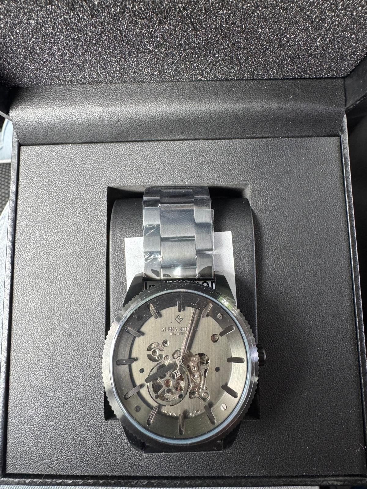 Alpha Sierra Horloge - Zo goed als nieuw, Ophalen