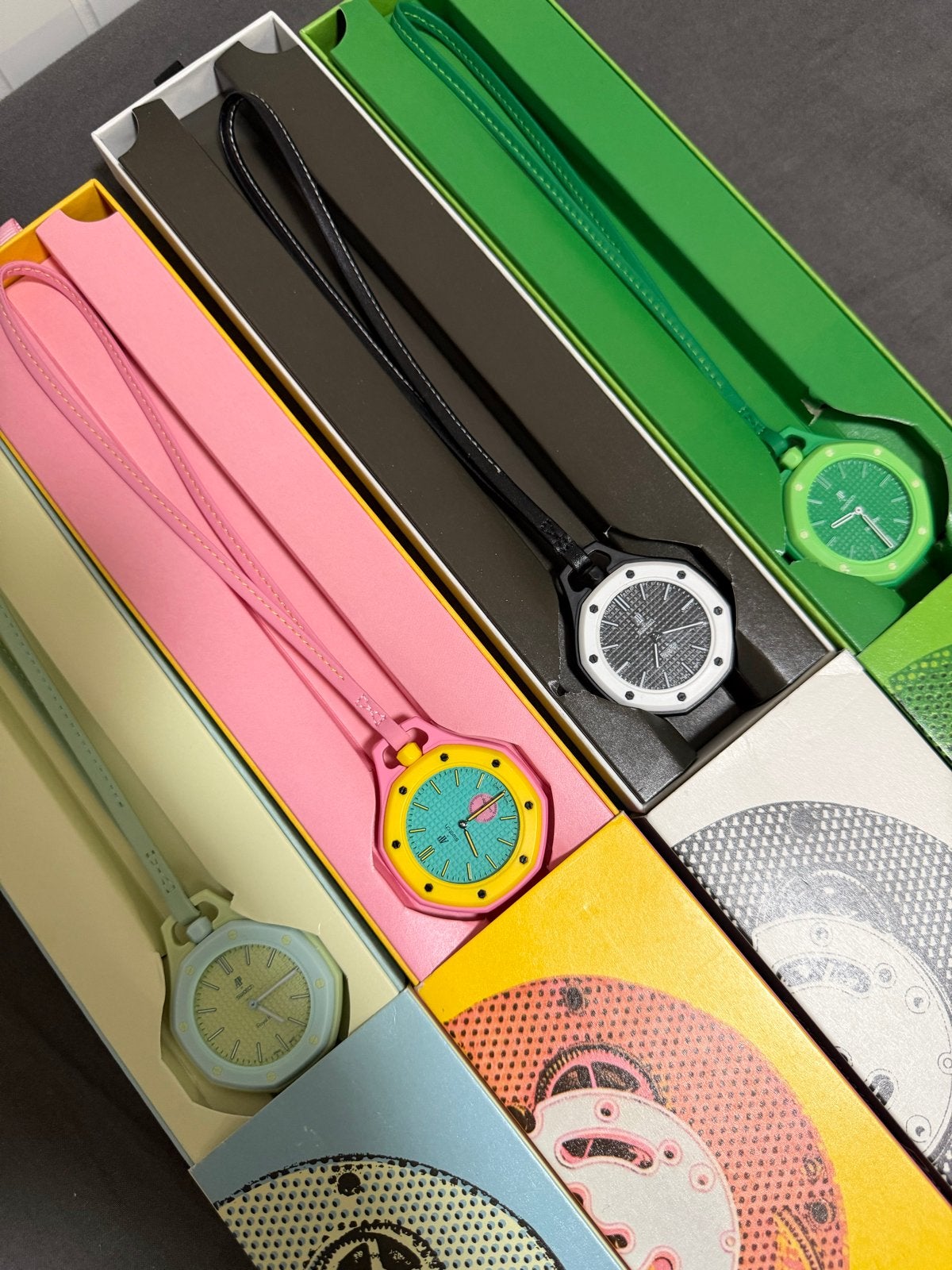 Swatch x Audemars Piguet Royal Pop Collectie (4 stuks), Sieraden, Tassen en Uiterlijk, Horloges | Dames, Swatch, Nieuw, Ophalen of Verzenden