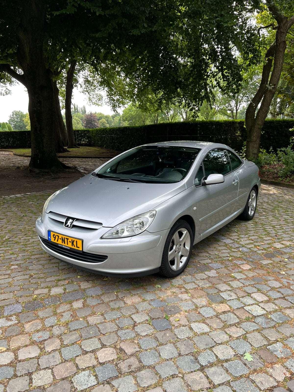 Peugeot 307 2.0 16V CC AUT 2004 Grijs, Auto's, Peugeot, Zwart, 4 cilinders, Cabriolet, 4 stoelen