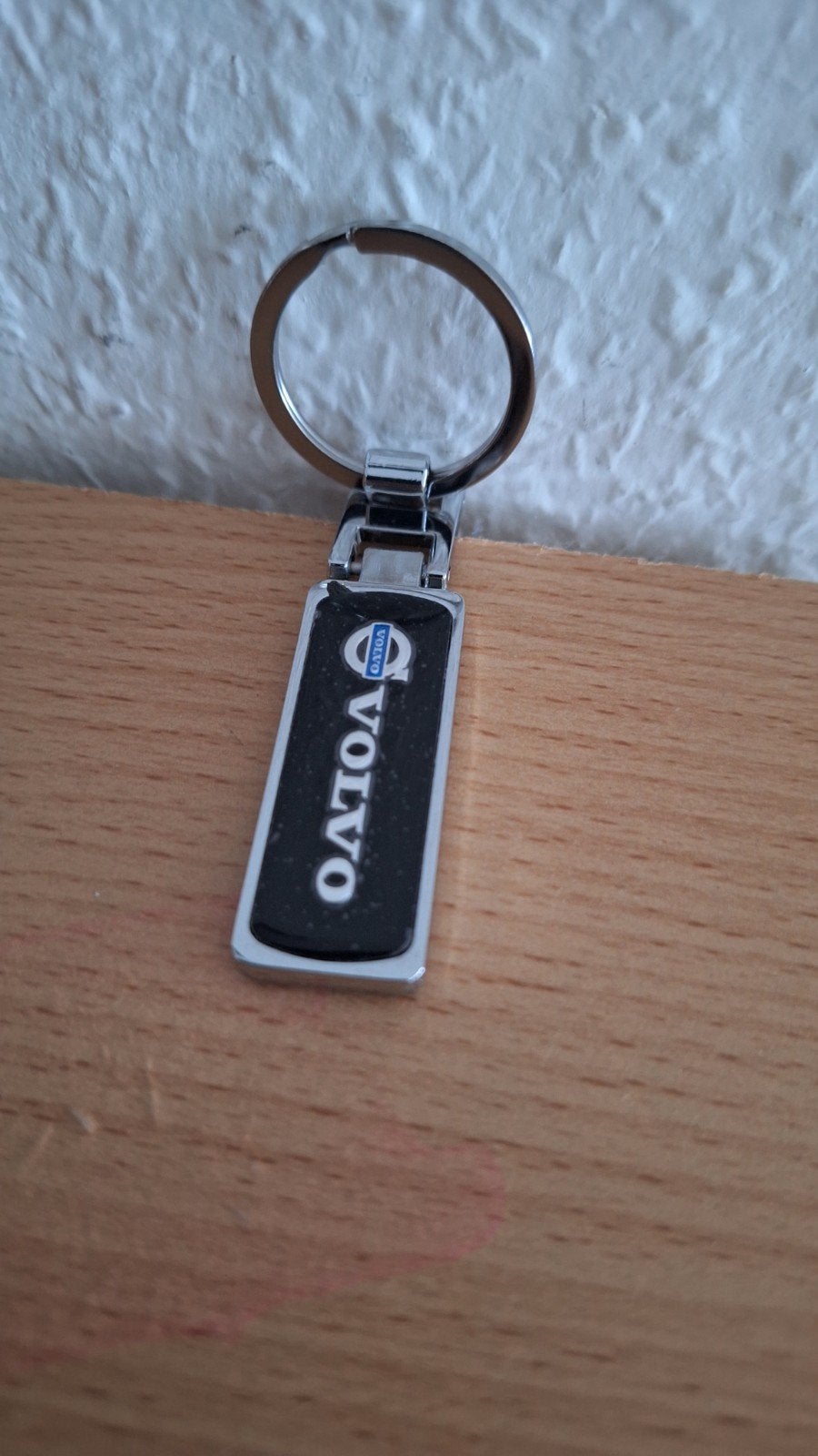 Volvo - Sleutelhanger, Auto diversen, Auto-accessoires, Ophalen of Verzenden, Zo goed als nieuw