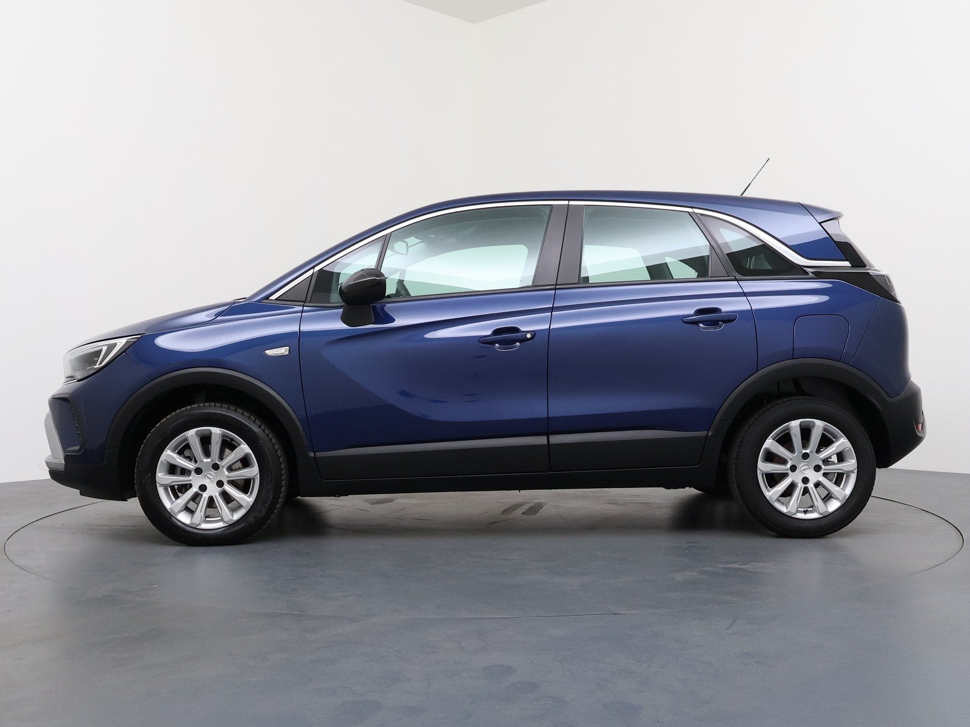 Opel Crossland 1.2 T. 130 pk Elegance AUTOMAAT, Automaat, 840 kg, Gebruikt, Euro 6