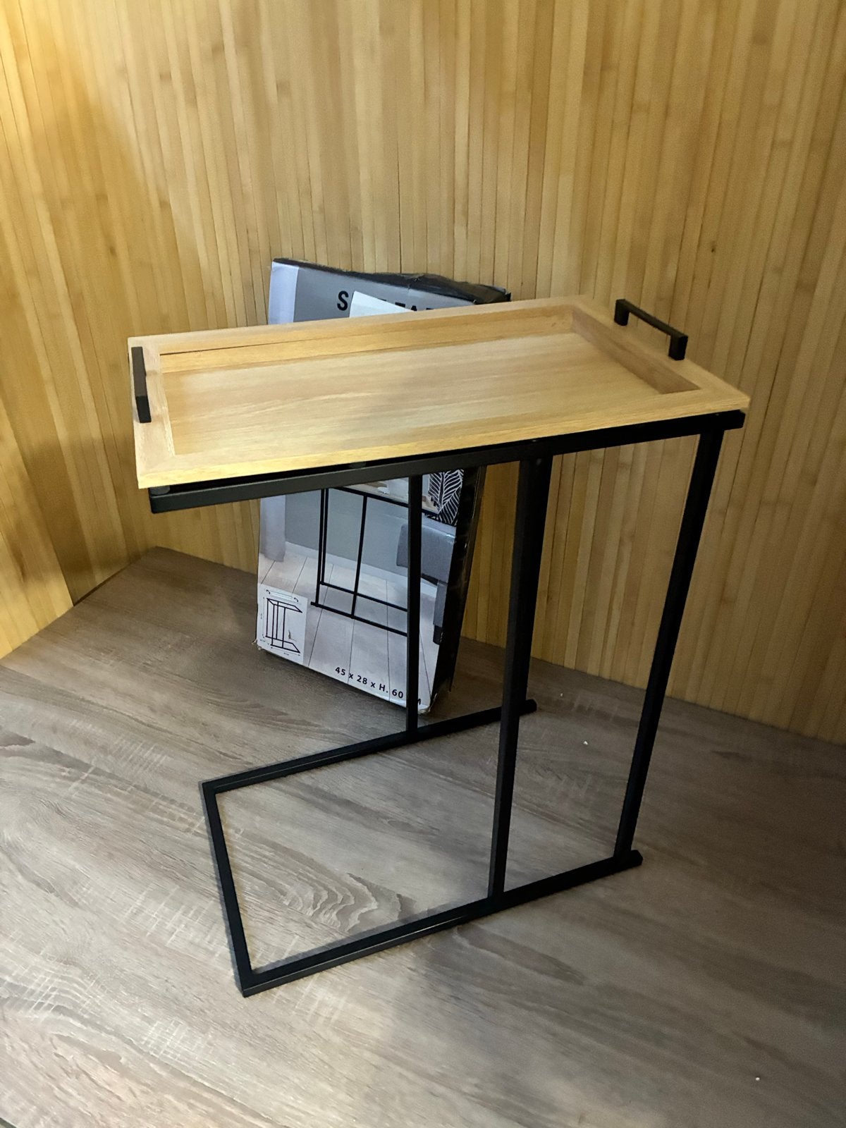 Bijzettafel met afneembaar dienblad - Dronten, Ophalen, Minder dan 55 cm, Zo goed als nieuw, 60 cm of meer