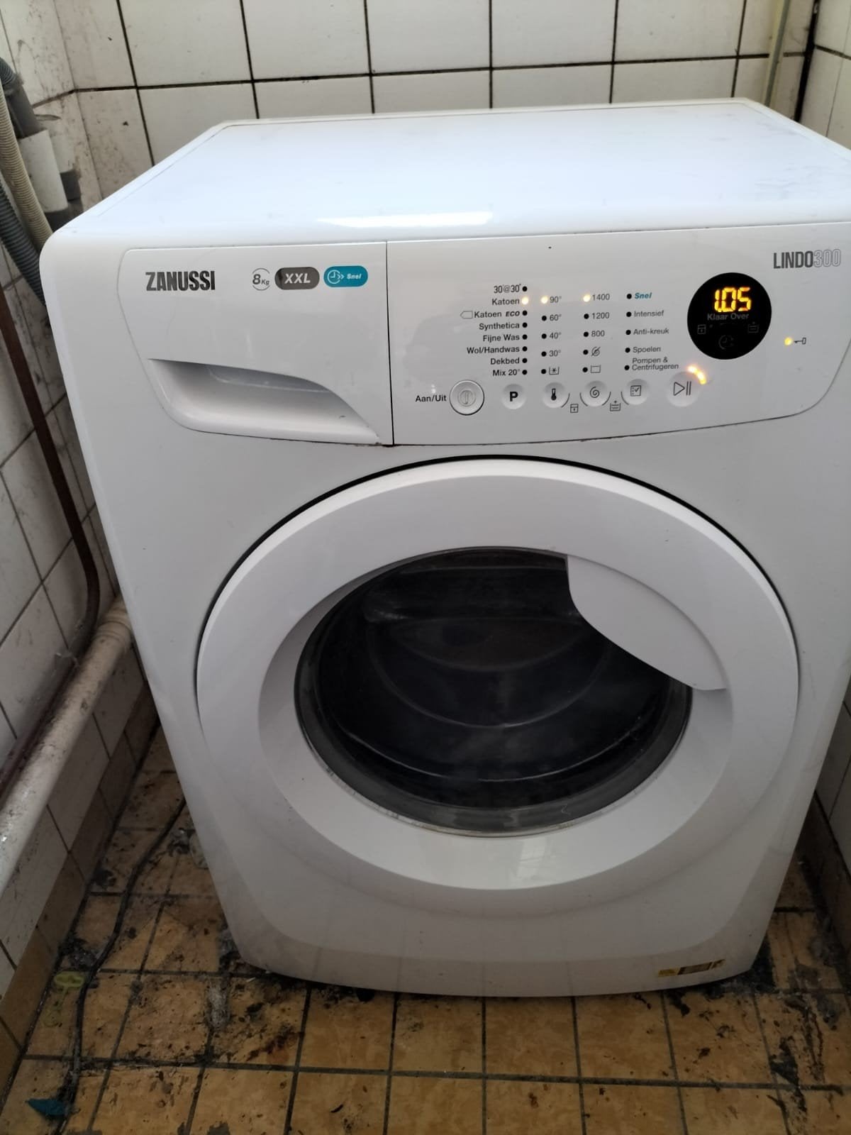Zanussi 8kg in perfecte staat, Witgoed en Apparatuur, Wasmachines, Ophalen, 1200 tot 1600 toeren, Minder dan 85 cm, 8 tot 10 kg
