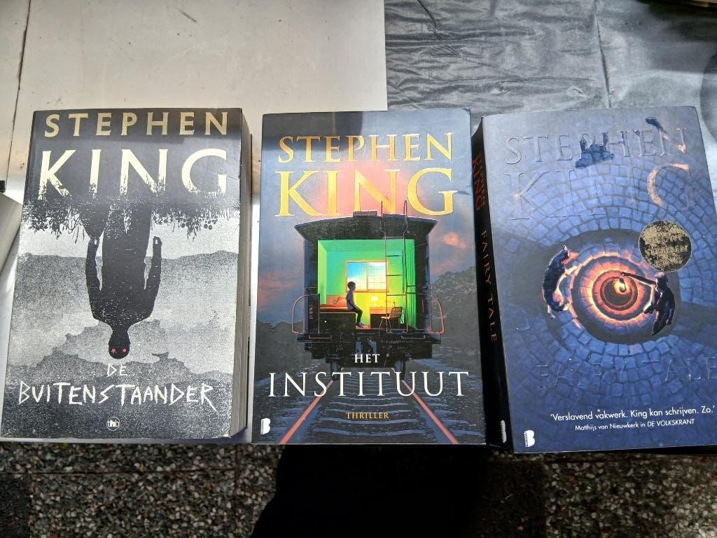 3 maal boek stephen king, Boeken, Ophalen of Verzenden, Zo goed als nieuw, Stephen King, Nederland