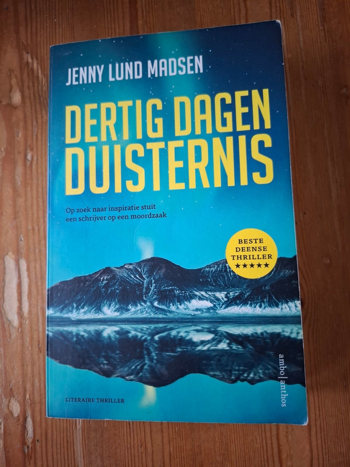 Dertig Dagen Duisternis - Jenny Lund Madsen, Ophalen of Verzenden, Zo goed als nieuw, Jenny Lund Madsen, Scandinavië