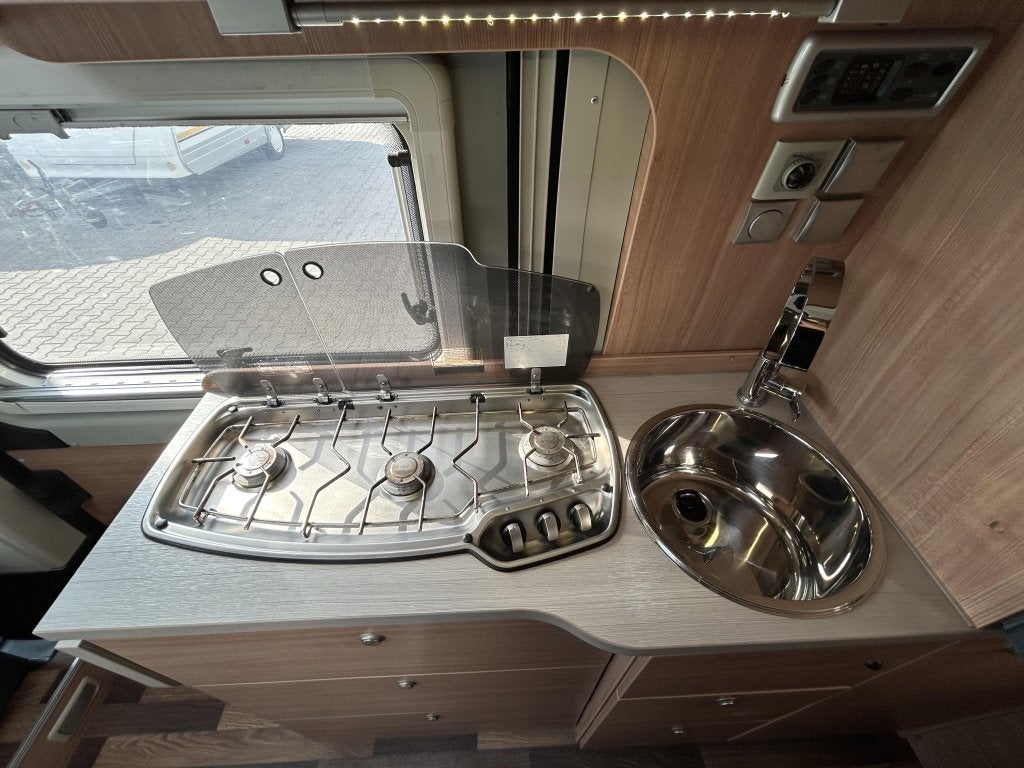 Foto 19 van Knaus BOXSTAR 600 AUTOMAAT NAP Fiat Ducato 130PK
