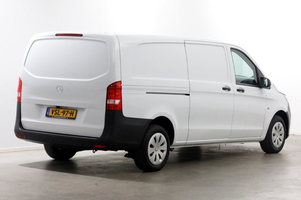 Mercedes-Benz Vito 110 CDI 110pk RWD XL Extra Lang Airco/Nav, Auto's, Achterwielaandrijving, Gebruikt, Euro 6, 4 cilinders