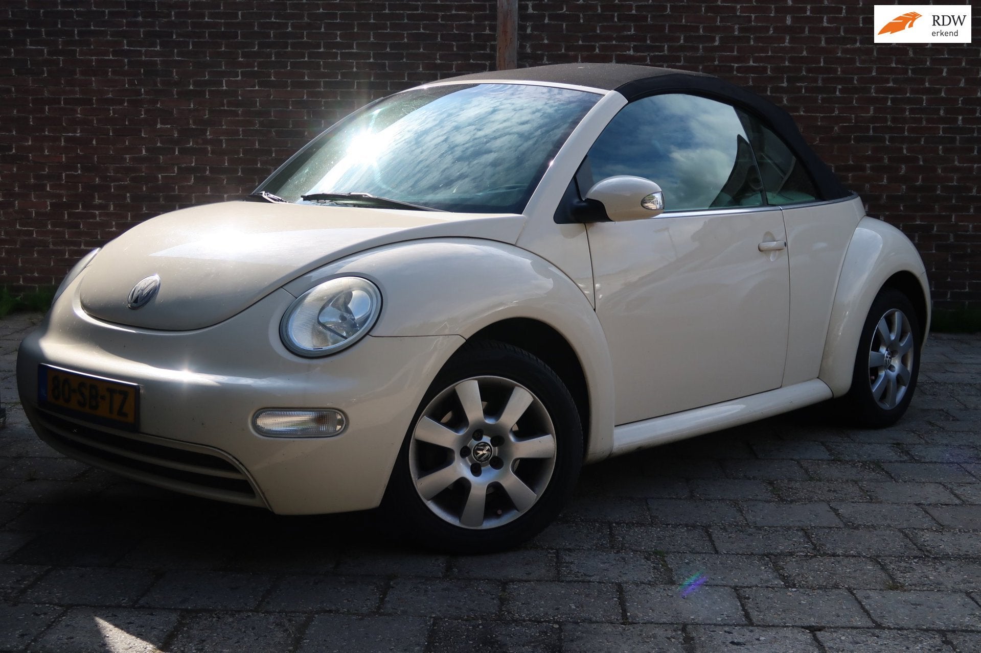 Volkswagen New Beetle Cabriolet 2.0 Highline *Rijklaarprijs, Voorwielaandrijving, 1380 kg, Gebruikt, 4 cilinders