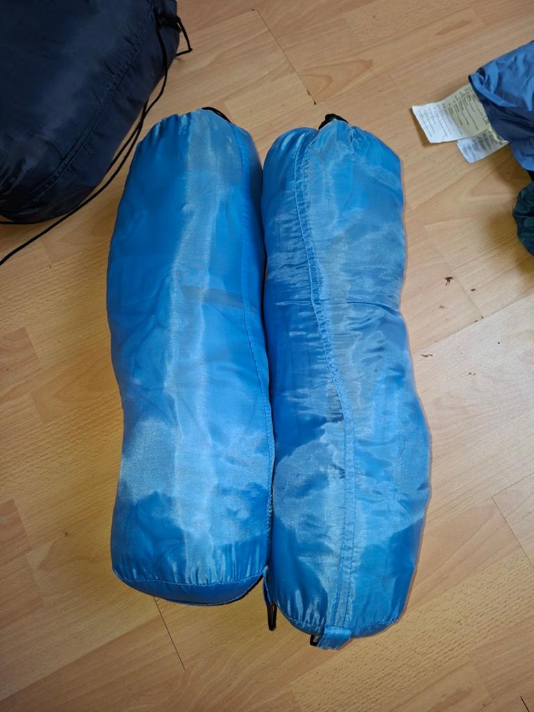2x Slaapzakken - 230x80x50cm, Polyester, Holle Vezel, Ophalen of Verzenden, Gebruikt