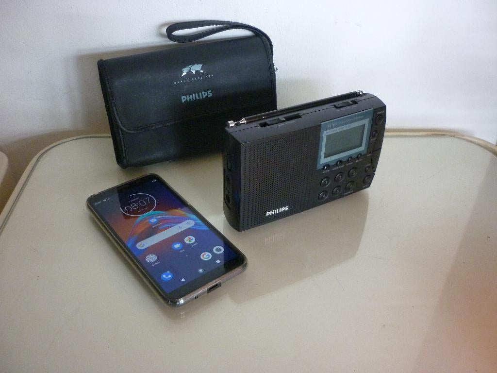 Philips AE 3650 high end mini pocket radio wereldontvanger, Audio, Tv en Foto, Radio's, Ophalen of Verzenden, Zo goed als nieuw
