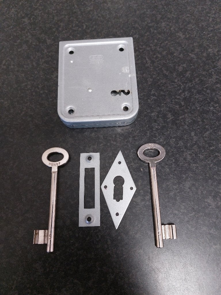 Nemef opleg slot - poort slot Assa Abloy, Ophalen, Slot