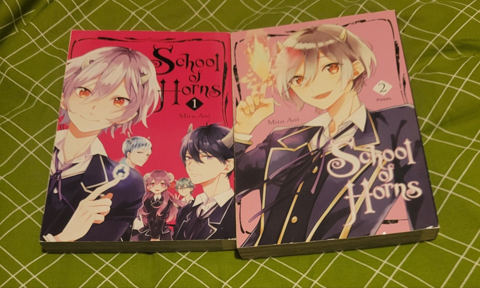 Manga's School of horns vol. 1 en 2, Meerdere comics, Ophalen of Verzenden, Gelezen, Japan (Manga)