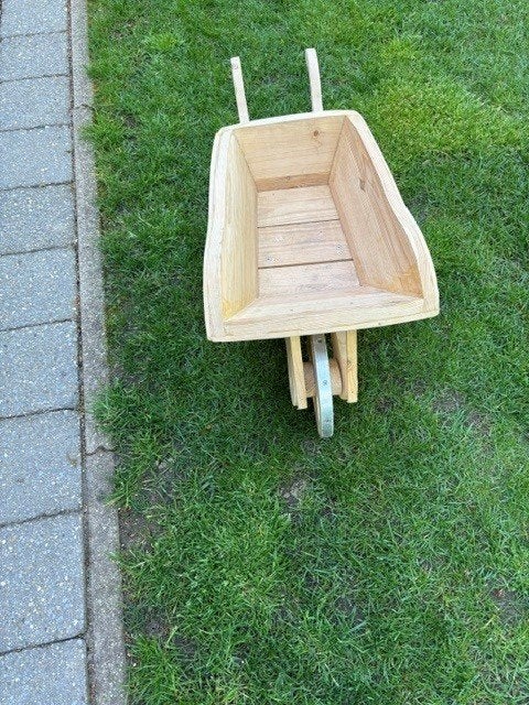 Houten kinderen kruiwagen, Ophalen, Zo goed als nieuw