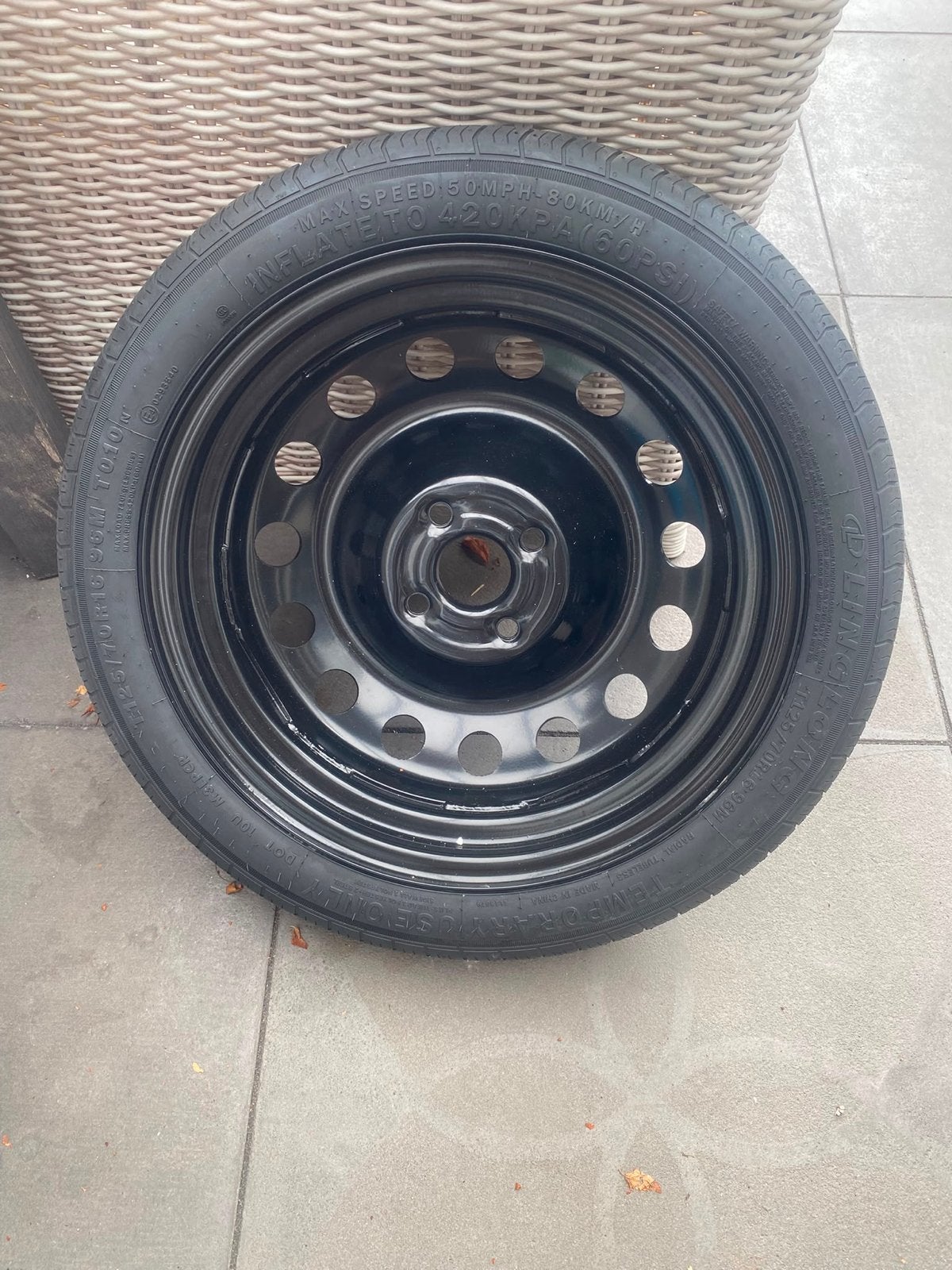 Nieuwe thuiskomer Mazda 2 IV - R16, 4x100, 54,1 naafgat, Ophalen, Nieuw