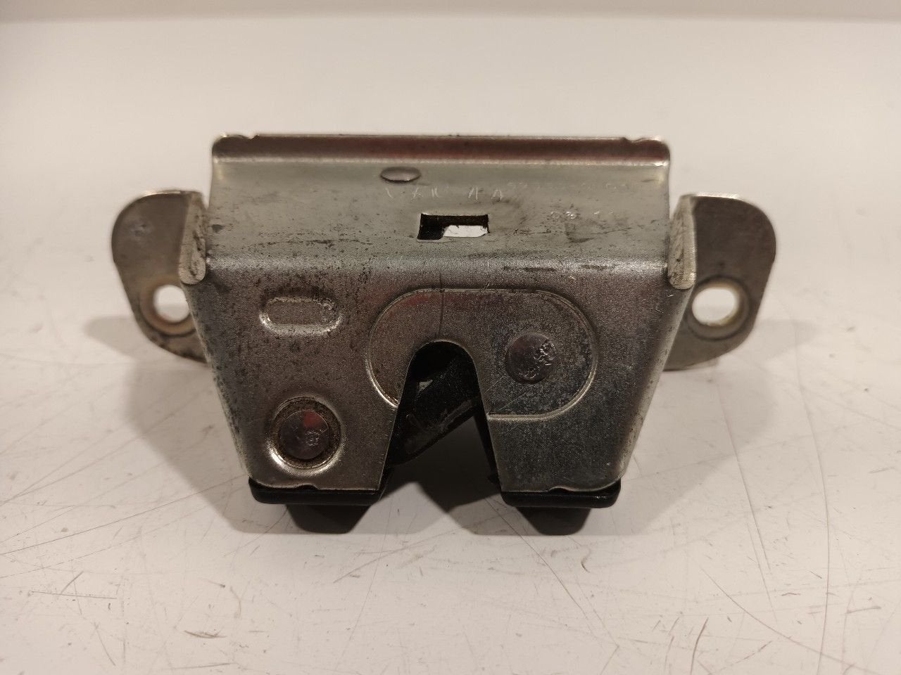 Slot mechaniek kofferdeksel achterklep Citroën C1