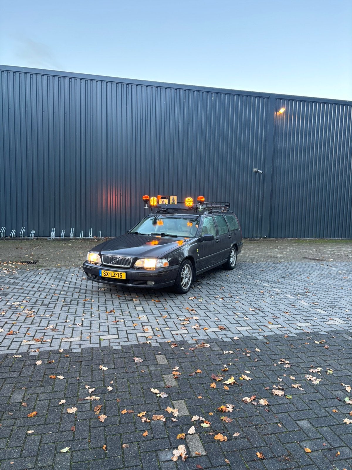 Volvo V70 2.5 goed begin voor carbage run, Particulier, Zilver of Grijs, 500 kg, 5 cilinders