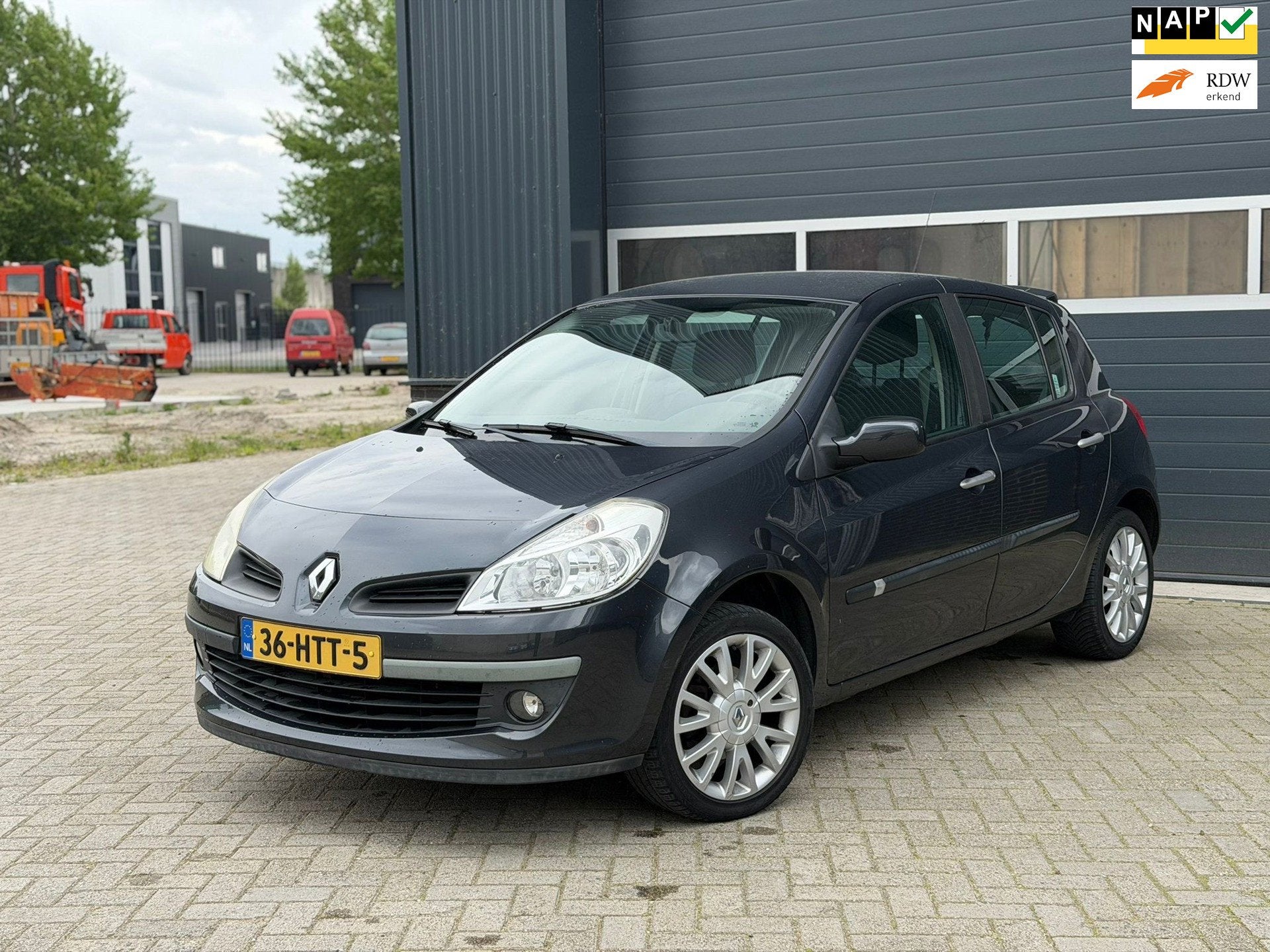 Renault Clio 1.2 TCE Collection, Nap, Apk, Airco, Pdc, Elek, Auto's, Renault, Voorwielaandrijving, Gebruikt, 4 cilinders, 49 €/maand