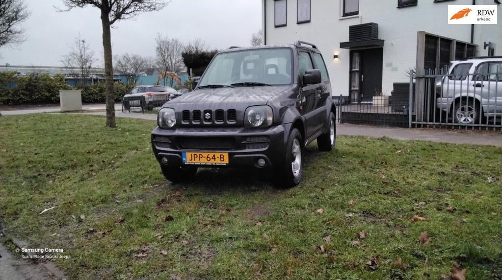 Suzuki JIMNY 1.3 Exclusive Automaat, Euro 5, Gebruikt, Zwart, 4 stoelen