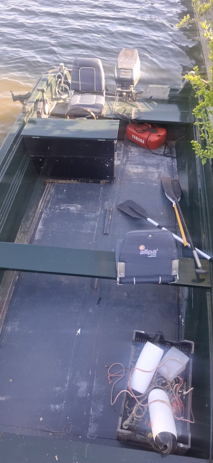 Visboot met Yamaha 4-takt buitenboordmotor, Gebruikt, Buitenboordmotor, Visboot, Benzine