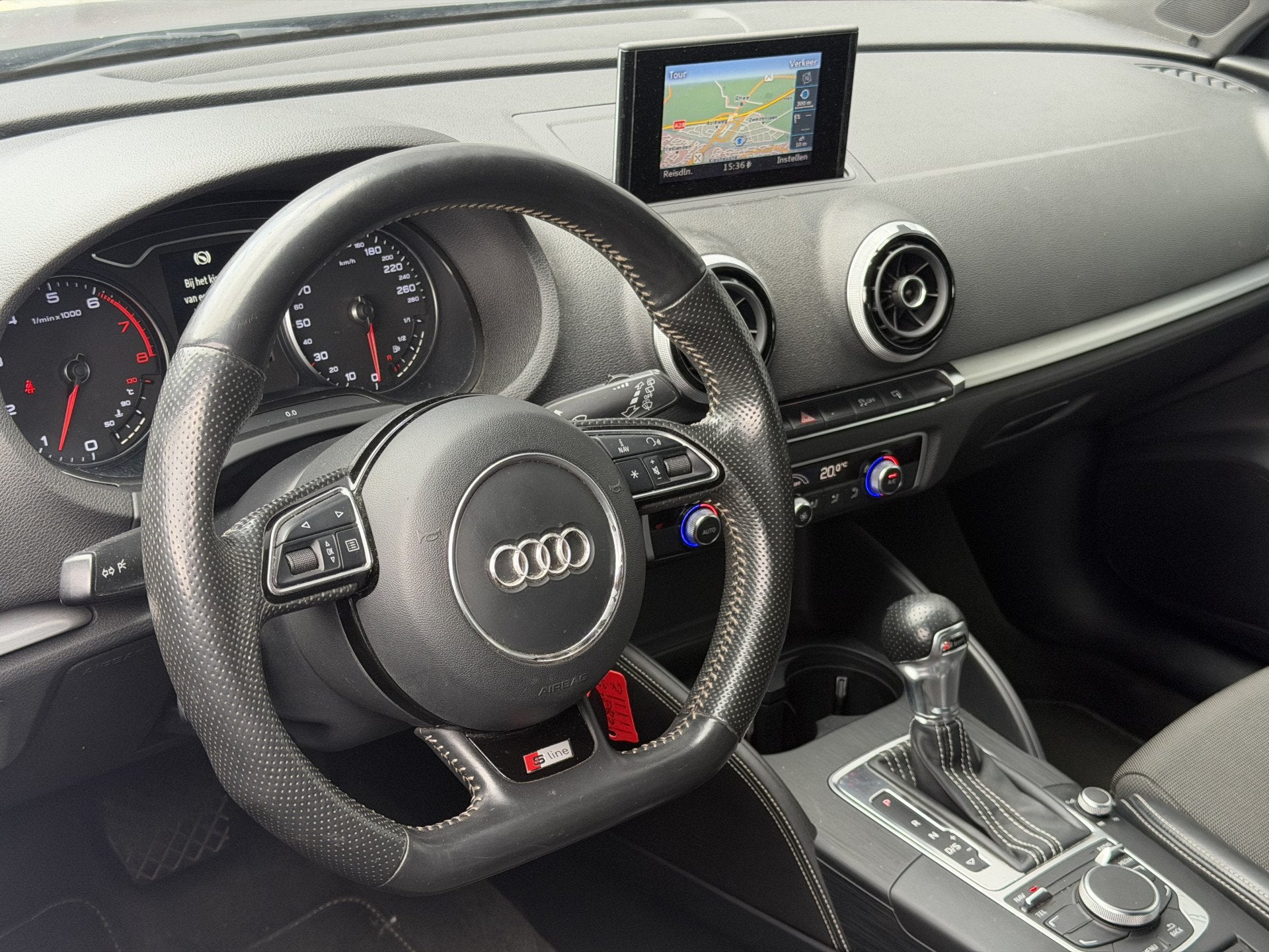 Audi A3 Sportback 1.2 TFSI Ambition Pro Line S | RIJKLAAR |, Auto's, Audi, Gebruikt, 4 cilinders, Leder en Stof, Origineel Nederlands