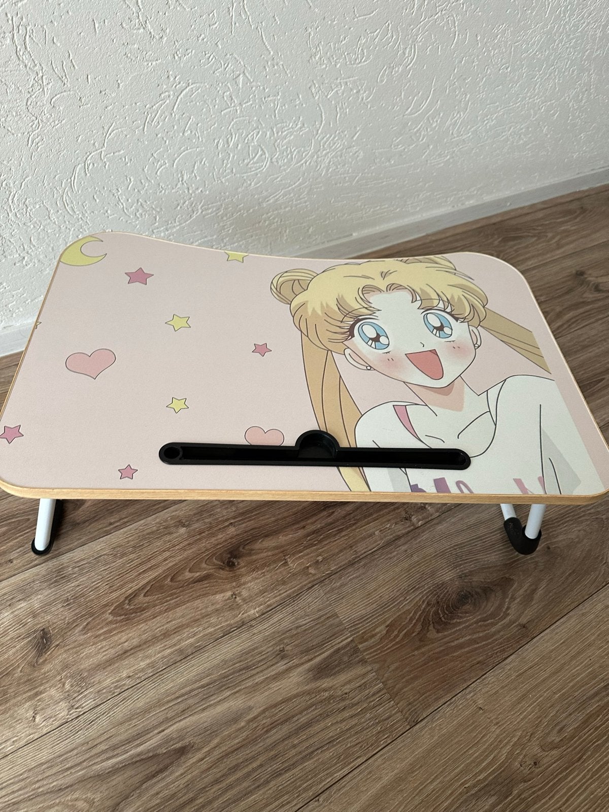 Sailor Moon Laptoptafel - Roze, Opvouwbaar & Draagbaar, Ophalen, Minder dan 45 cm, 55 tot 75 cm, Zo goed als nieuw
