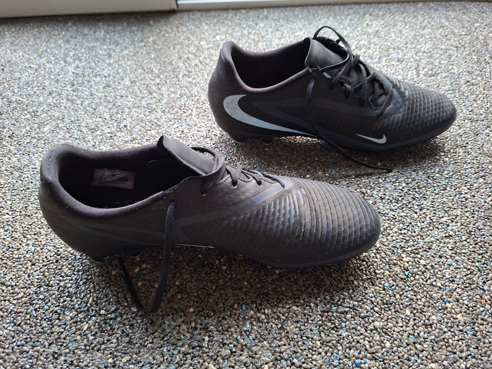 Nike Phantom voetbalschoenen - Maat 42,5, Ophalen of Verzenden, Gebruikt, Schoenen