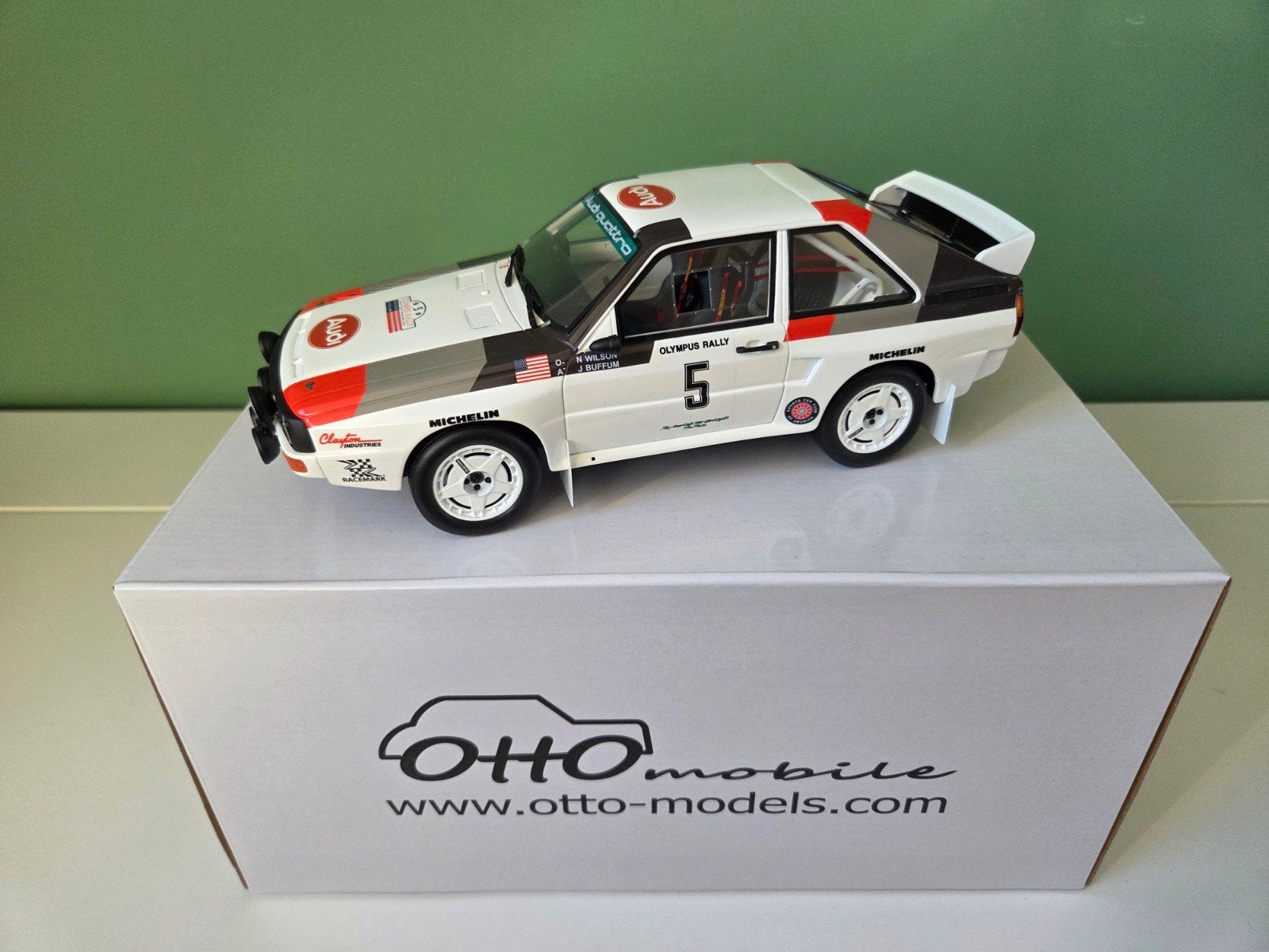 Otto Mobile Audi Sport Quattro Olympus Rally 1986 (OT1159), Hobby en Vrije tijd, Modelauto's | 1:18, Ophalen of Verzenden, Nieuw