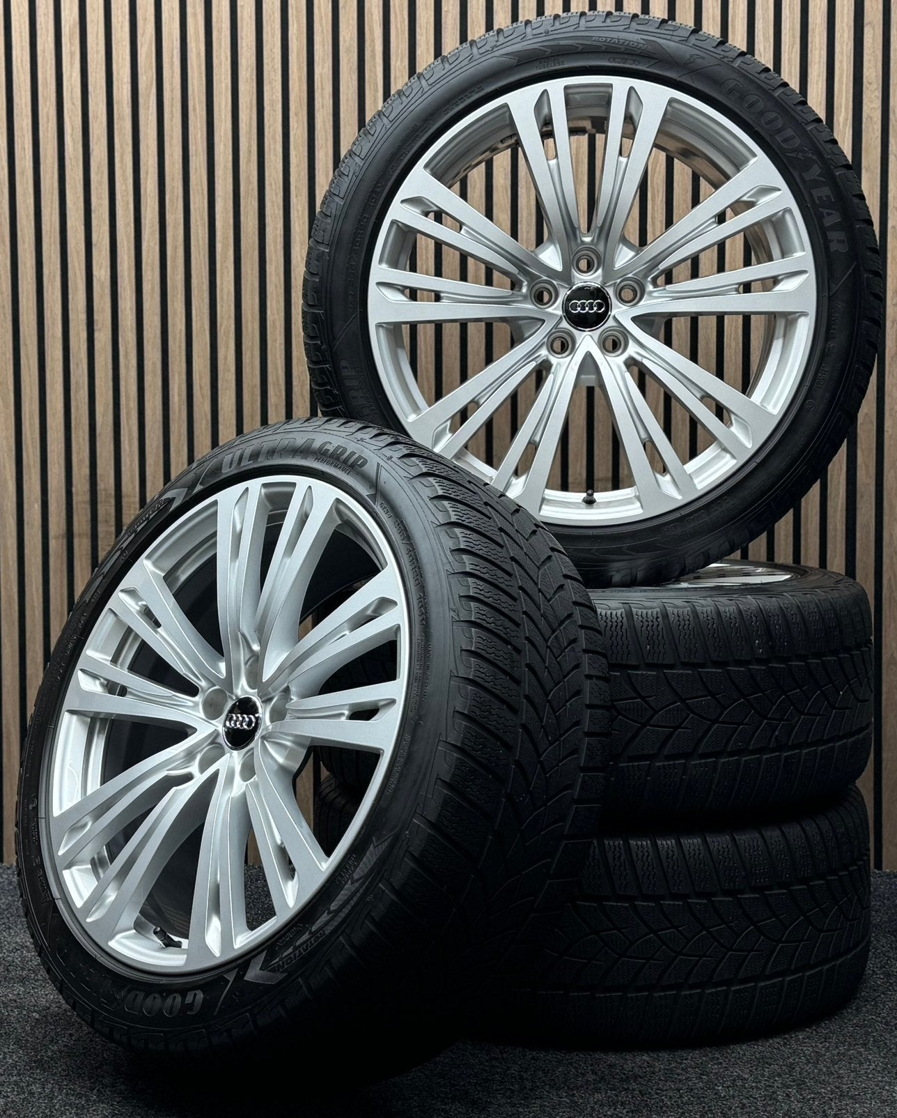 WINTER! Originele 20 inch Audi A8 5x112 ET40 9J Goodyear AO, Ophalen, Banden en Velgen, Winterbanden, .